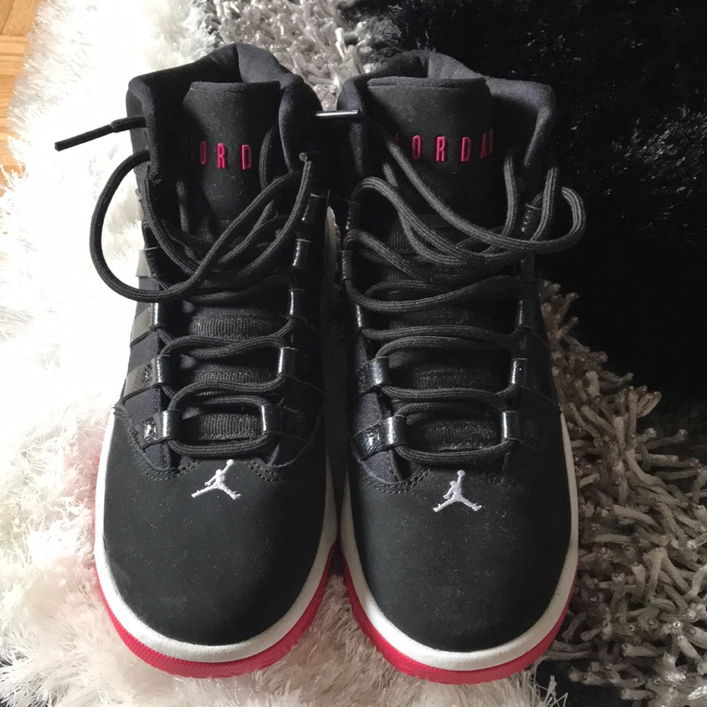 Air Jordan 11s Pink Black/White Size: 4Y(5.5)women